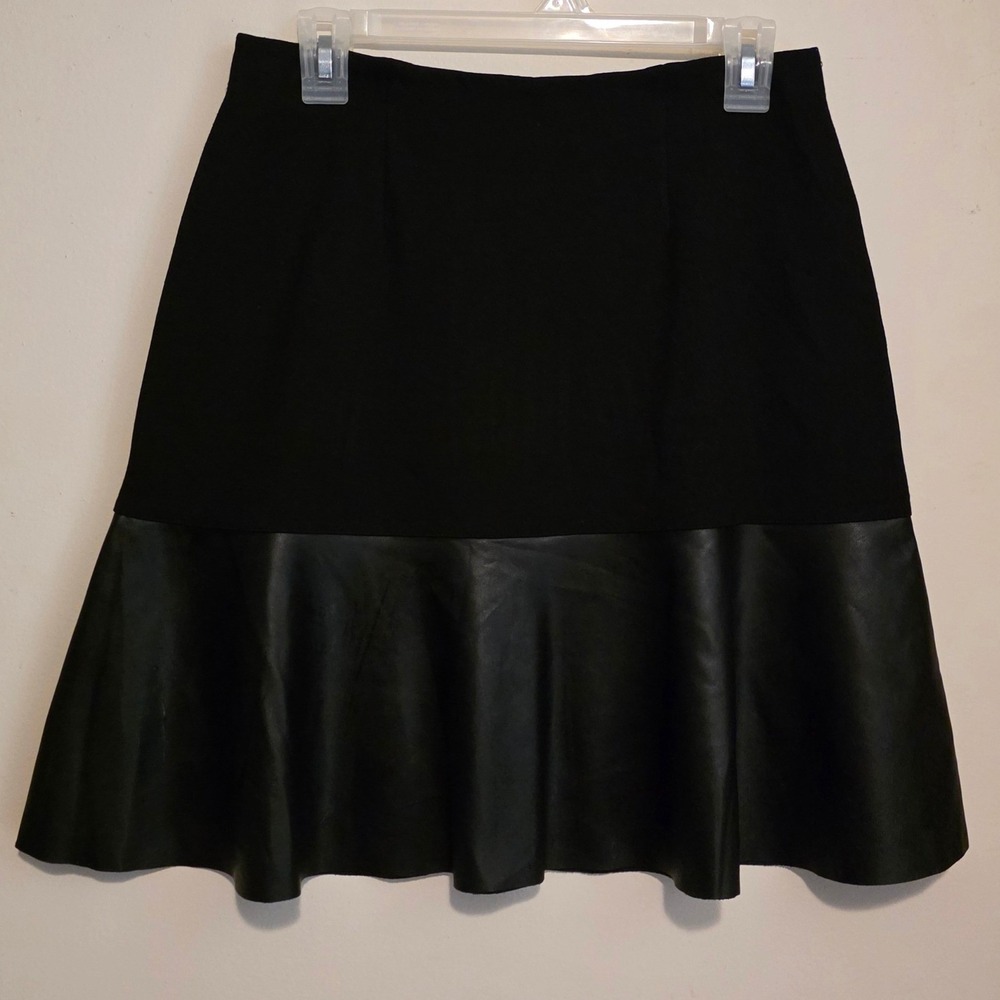 Cabi Womens Faux Leather Trim Mini Skirt Size Small Black Office Siren Flounce